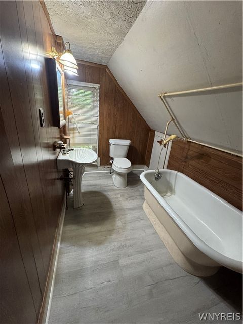 Tiny photo for 2658 Main Street, Niagara Falls, NY 14305 (MLS # B1683248)