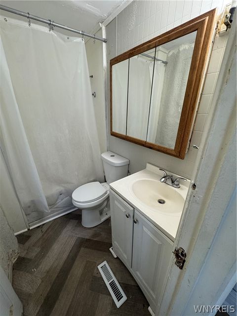 Tiny photo for 2658 Main Street, Niagara Falls, NY 14305 (MLS # B1683248)
