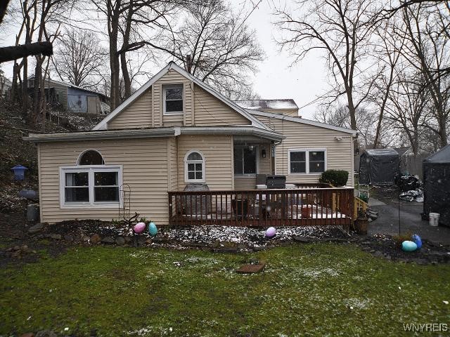217 Melrose Avenue, Camillus, New York image 2