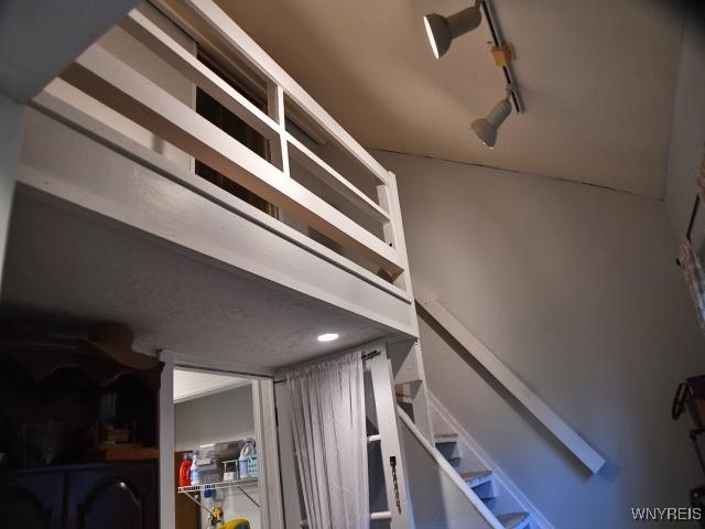 217 Melrose Avenue, Camillus, New York image 17