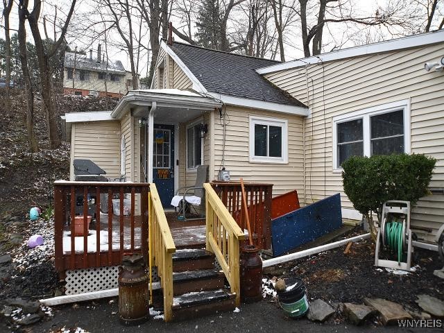 217 Melrose Avenue, Camillus, New York image 3