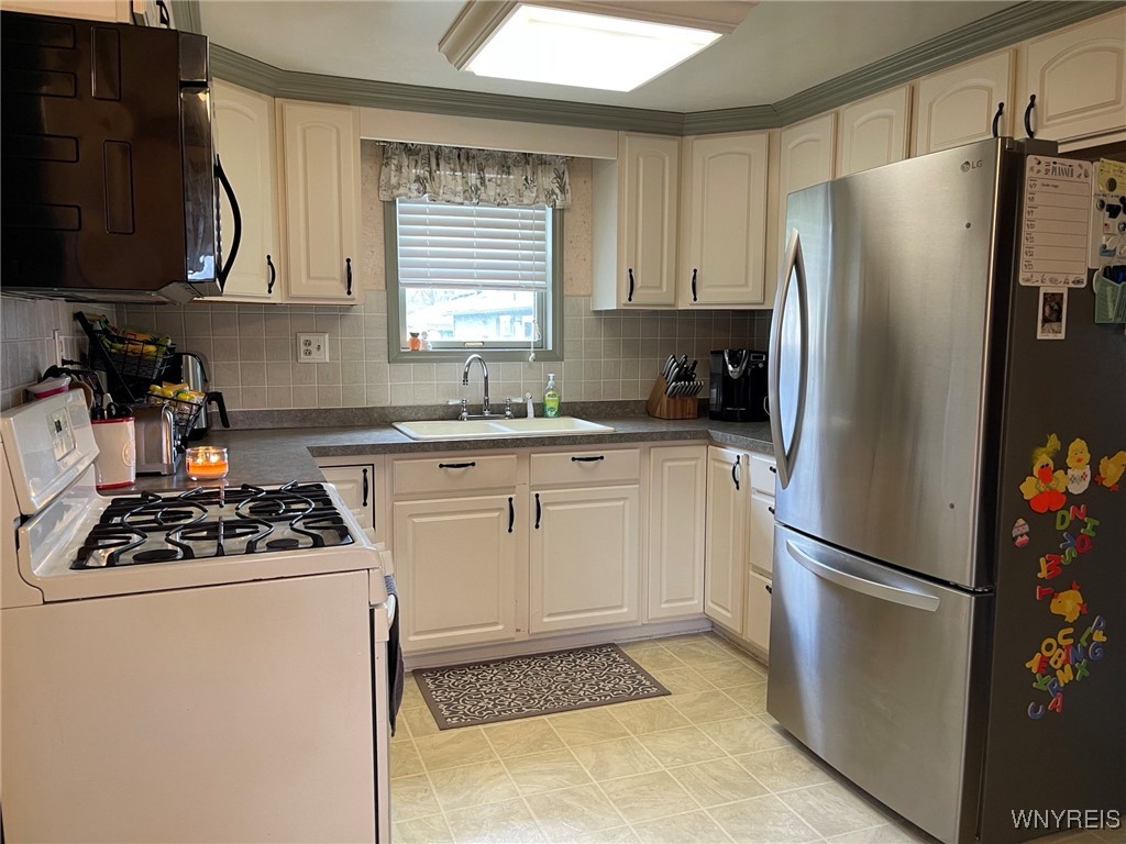 1783 Ruie Road, North Tonawanda, New York image 3