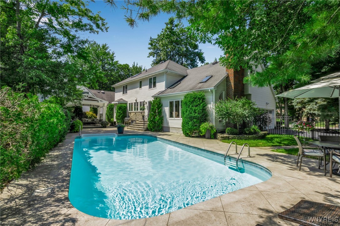 8409 Bridlewood Drive