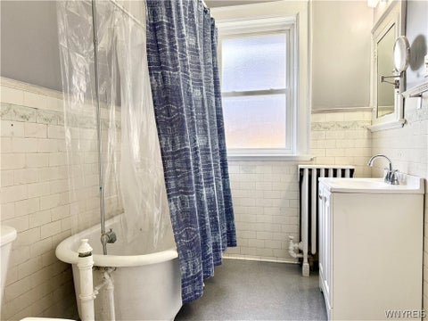 Tiny photo for 246 Bryant Street #3A, Buffalo, NY 14222 (MLS # B1719389)