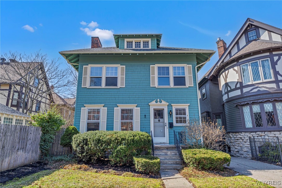 14 Dorchester Road, Buffalo, New York image 1