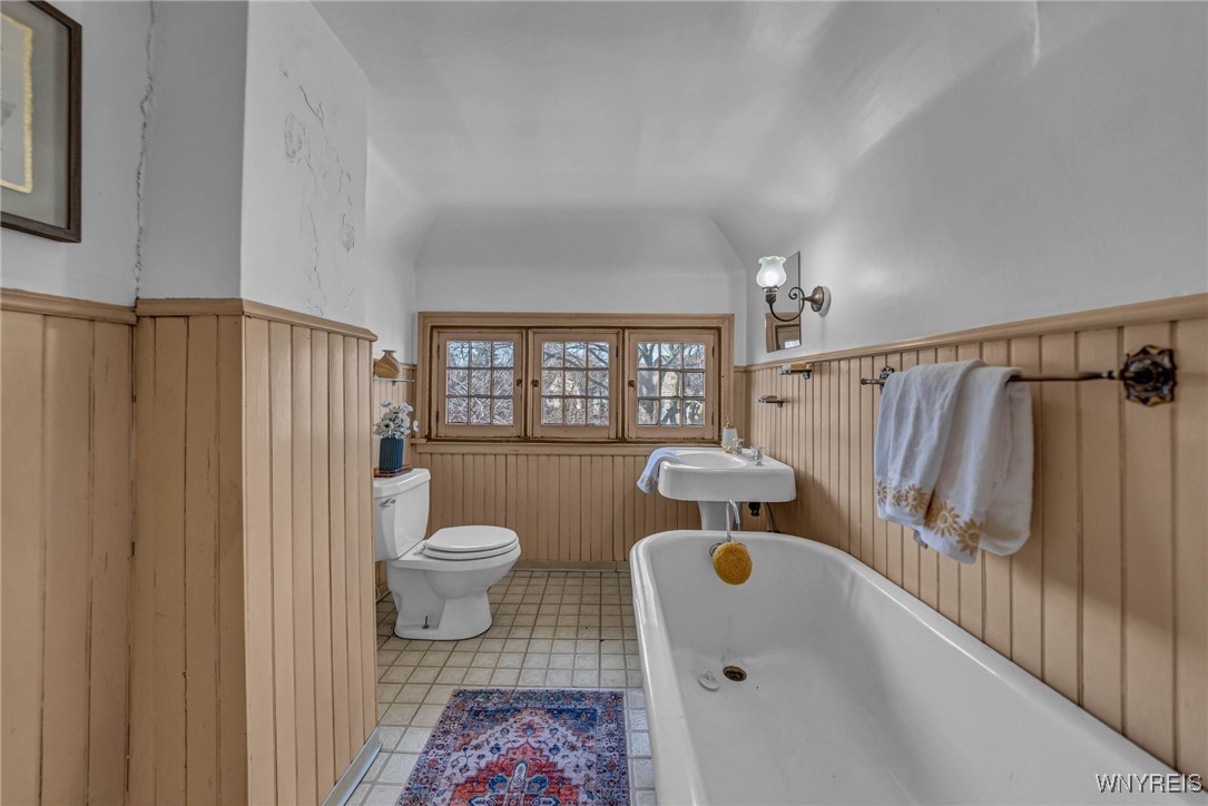 14 Dorchester Road, Buffalo, New York image 37