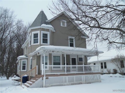 Photo for 3590 Curtis Avenue