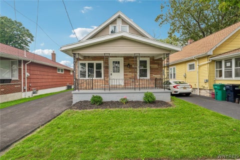 Homes For Sale - 246 74th Street<br/> Niagara Falls, NY 14304