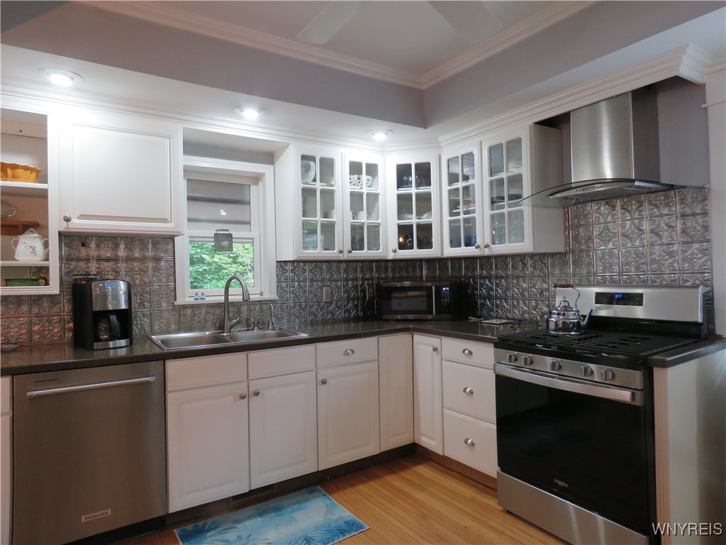 77 Marengo Avenue, Hamburg, New York image 4