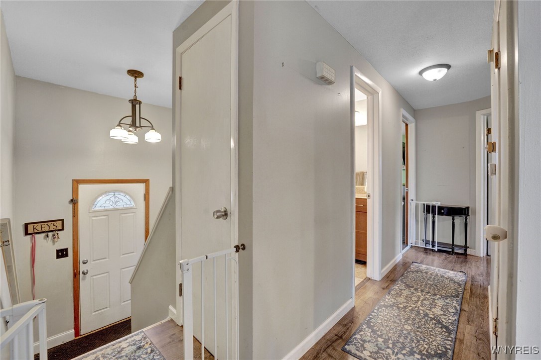 41 John Brian Lane, Cheektowaga, New York image 12