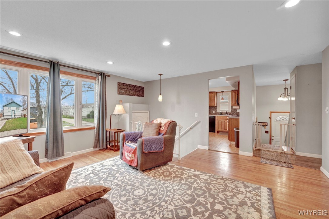 41 John Brian Lane, Cheektowaga, New York image 9