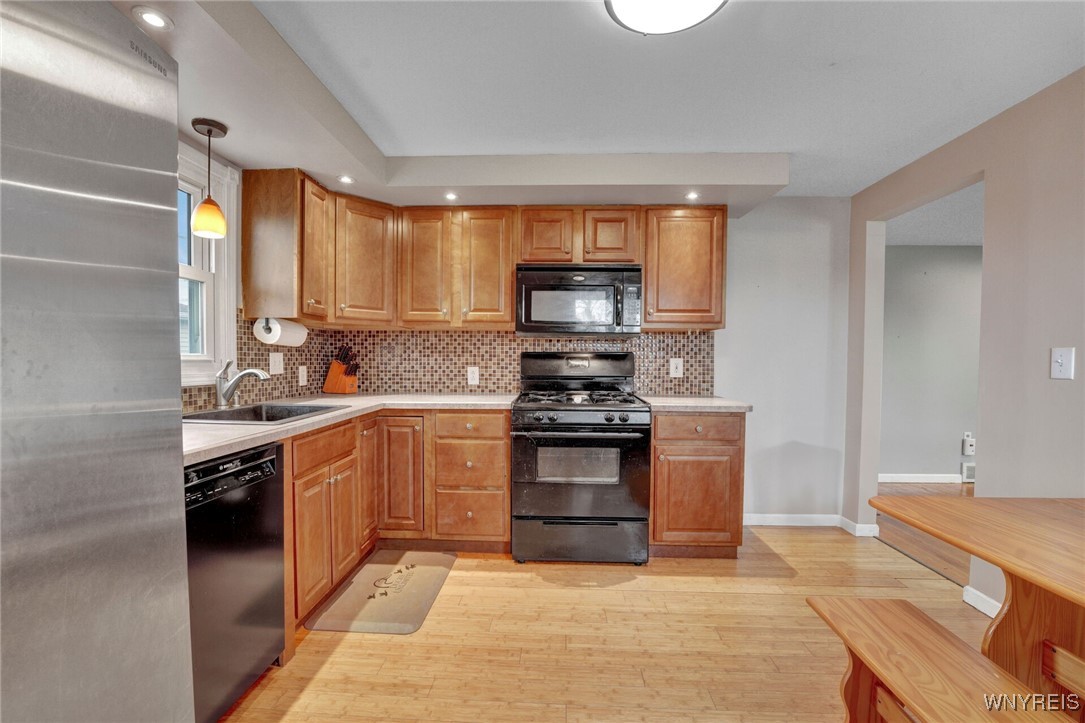 41 John Brian Lane, Cheektowaga, New York image 11