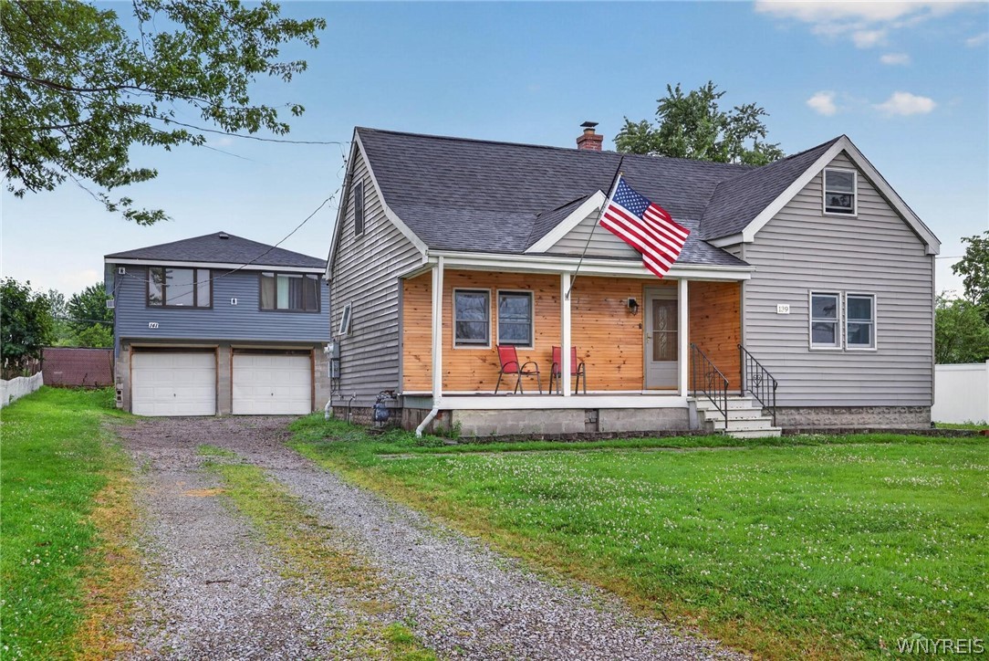 Photo 1 of 10 — 139-141 Hillside Avenue, Orchard Park, NY 14127