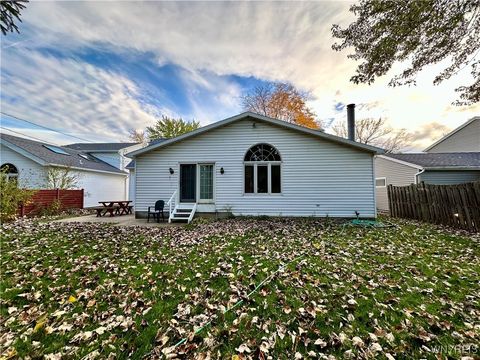 Tiny photo for 275 Cindy Drive, Amherst, NY 14221 (MLS # B1648582)