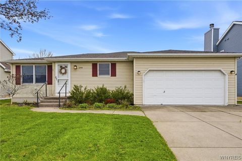 Photo of 294 Summit Boulevard, North Tonawanda, NY 14120 (MLS # B1678643)