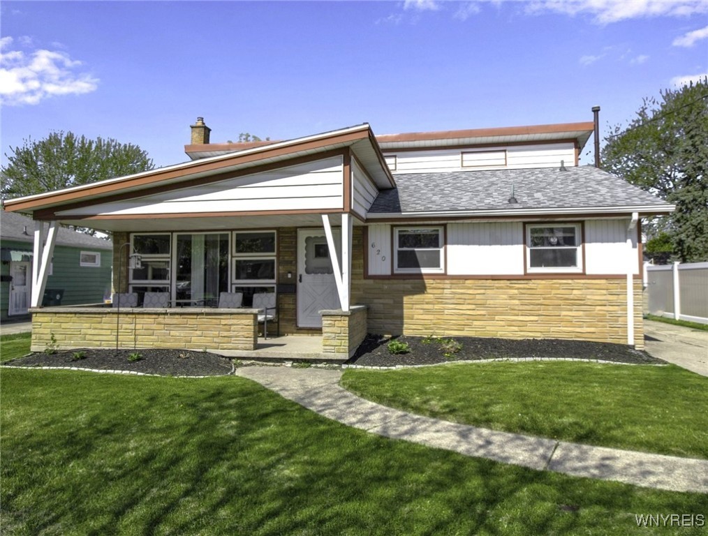 620 69th Street, Niagara Falls, New York image 1