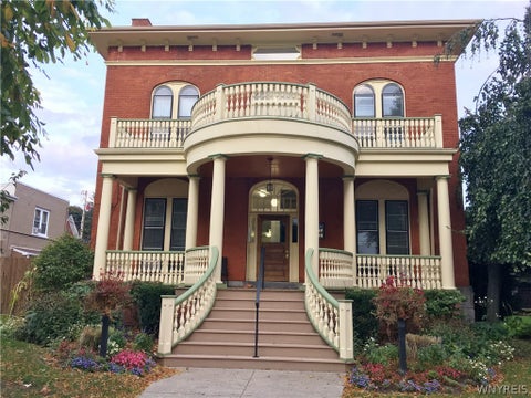 Apartment For Rent - 455 Franklin Street #5<br/> Buffalo, NY 14202