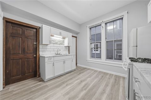Tiny photo for 76 Anderson Place, Buffalo, NY 14222 (MLS # B1657675)