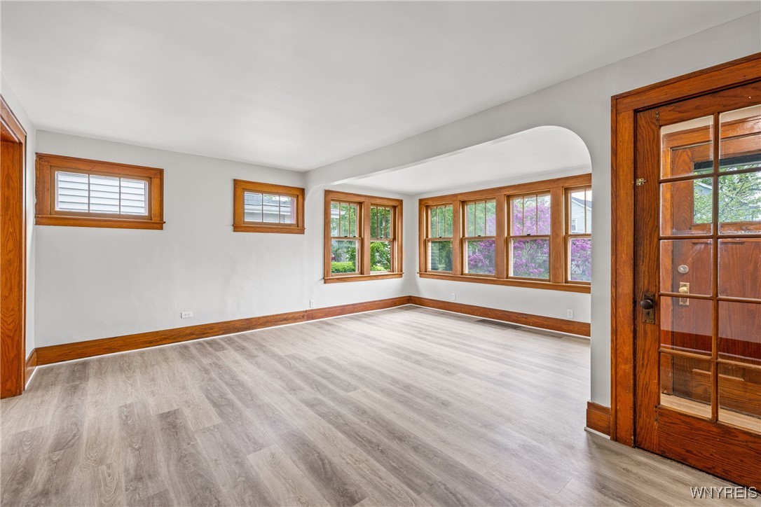 364 Hamilton Boulevard, Tonawanda, New York image 5
