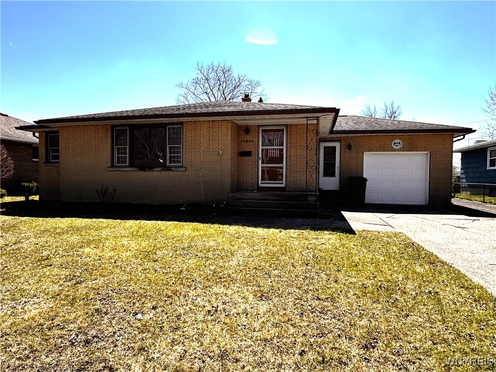 24 Greenwood Circle, North Tonawanda, New York image 1