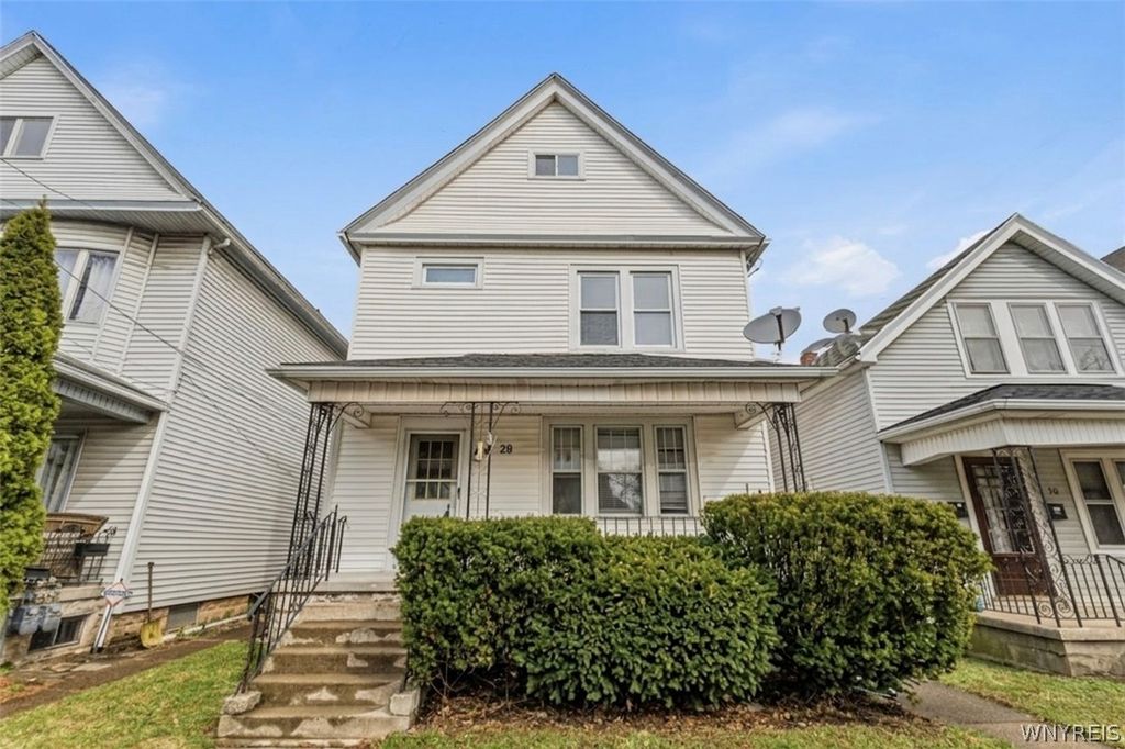 Photo of 28 Marion Street, Buffalo, NY 14207 (MLS # B1667240)