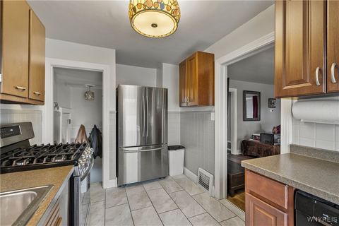 Tiny photo for 370 Washington Avenue, Tonawanda, NY 14127 (MLS # B1655462)