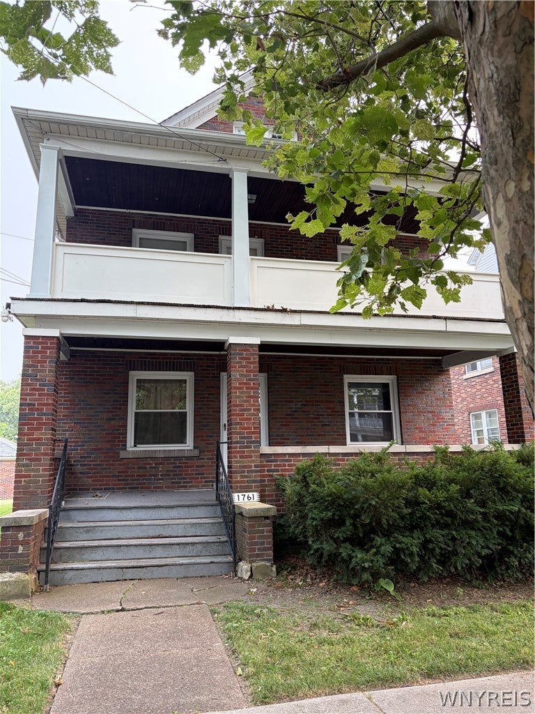 Photo of 1761 Welch Avenue #Upper, Niagara Falls, NY 14303 (MLS # B1699532)
