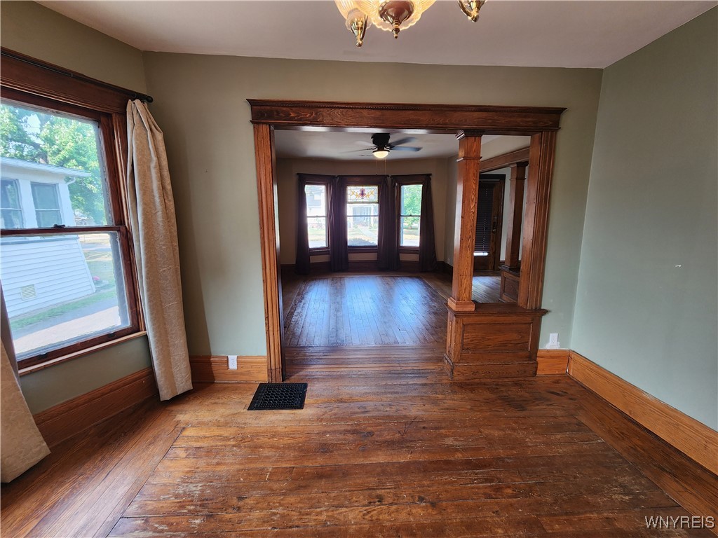 Shelby, New York 14103, United States, 3 Bedrooms Bedrooms, ,1 BathroomBathrooms,Residential,Pending,185578