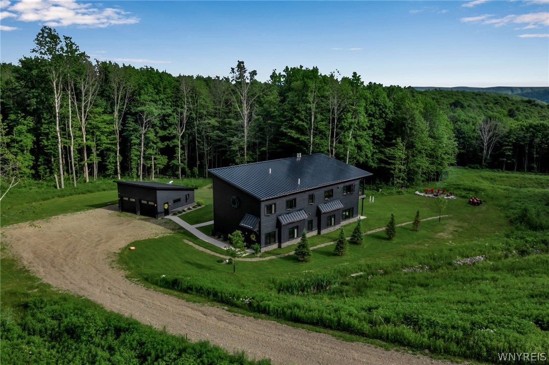 8 Trail Heights Poverty Hill Road