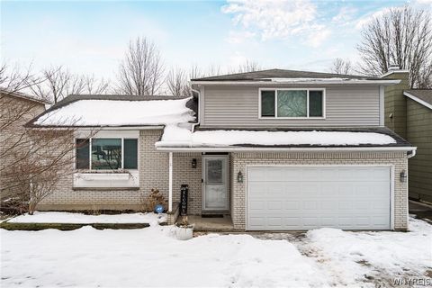 Photo of 92 Sunset Ct Ct, Amherst, NY 14228 (MLS # B1662153)