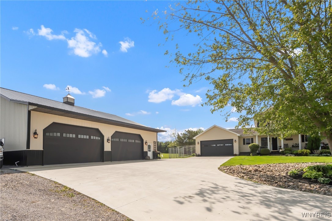 13373 Day Road, Holland, New York image 43