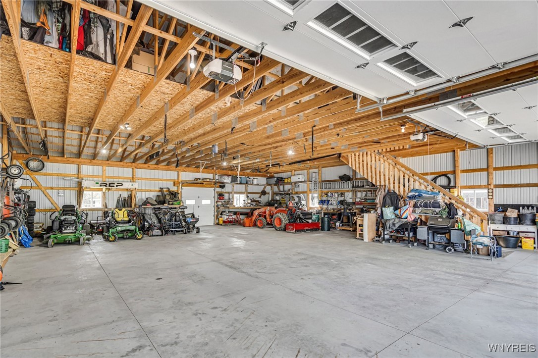 13373 Day Road, Holland, New York image 39