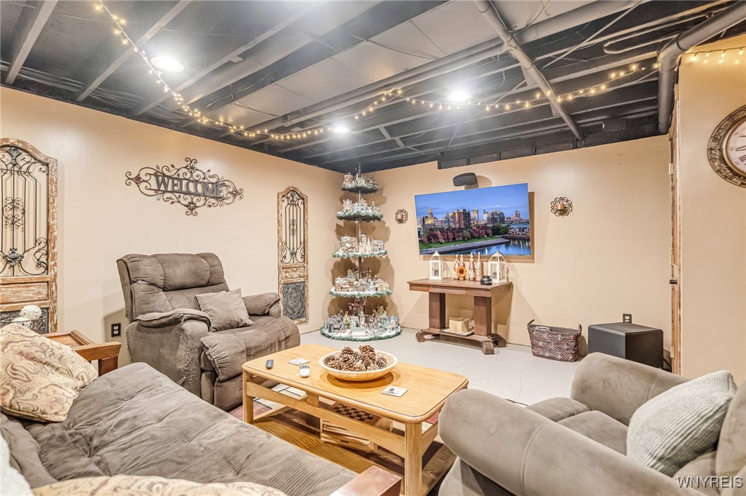 13373 Day Road, Holland, New York image 31