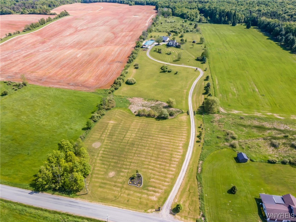 13373 Day Road, Holland, New York image 49
