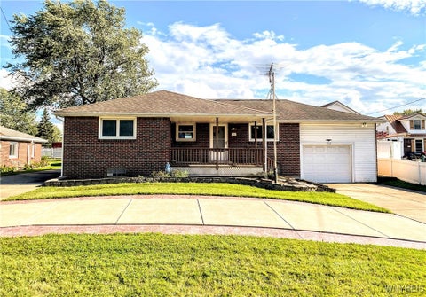 Photo for 1501 Center Road