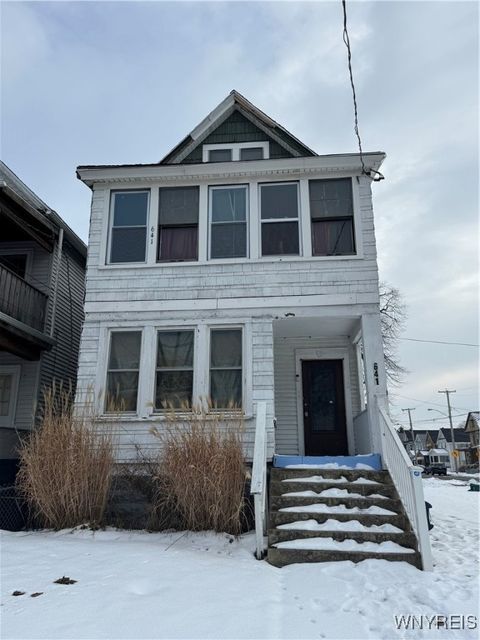 Photo of 641 Hopkins Street, Buffalo, NY 14220 (MLS # B1656392)