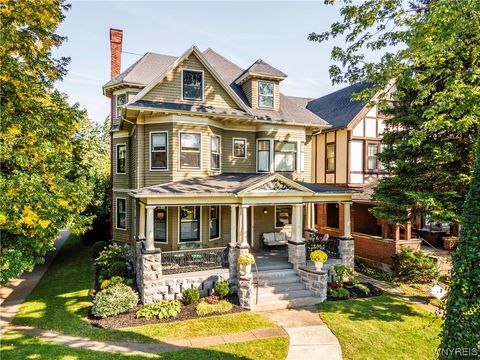 Photo of 536 Lafayette Ave, Buffalo, NY 14222 (MLS # B1500021)