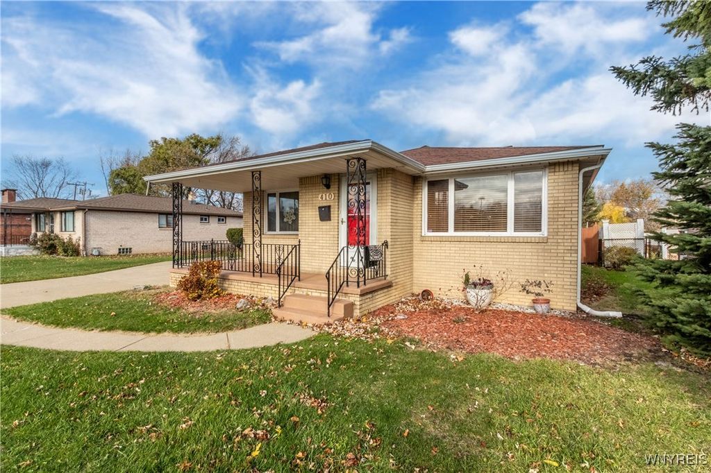 Photo of 410 George Urban Boulevard, Cheektowaga, NY 14225 (MLS # B1652535)