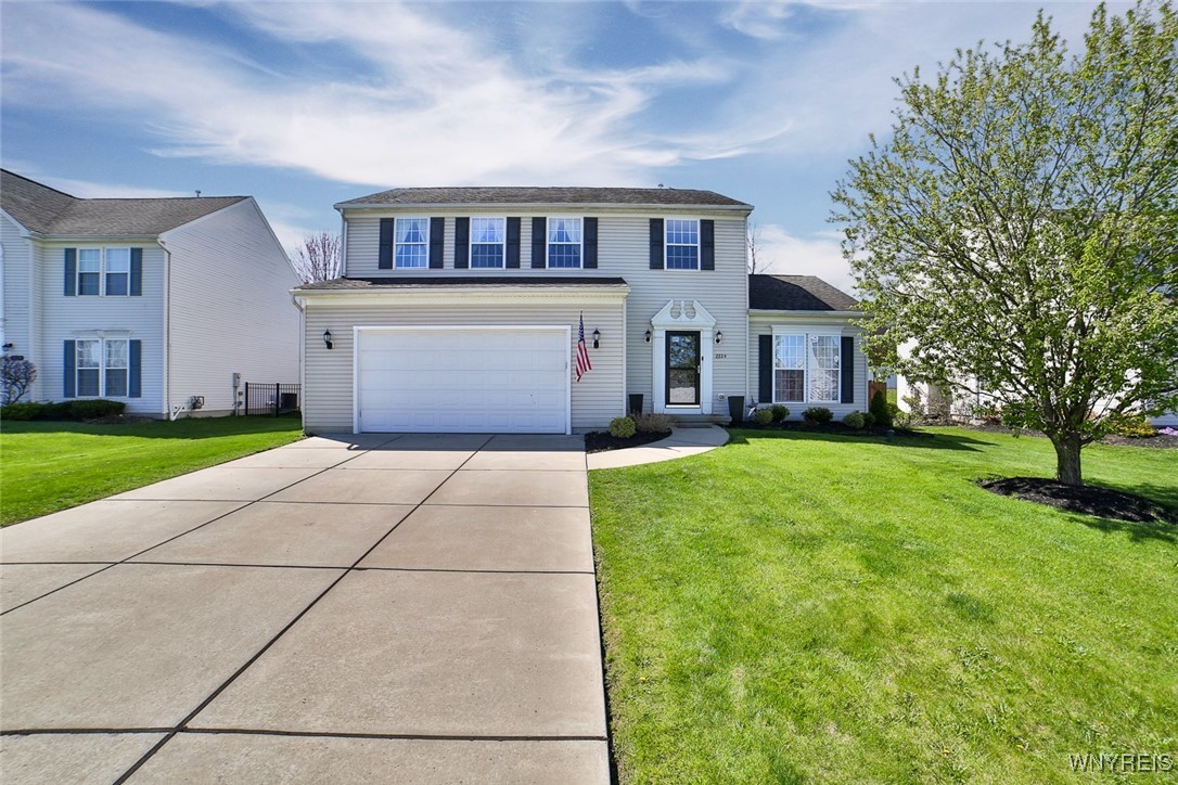 2224 Hunters Hollow Lane, Hamburg, New York image 1