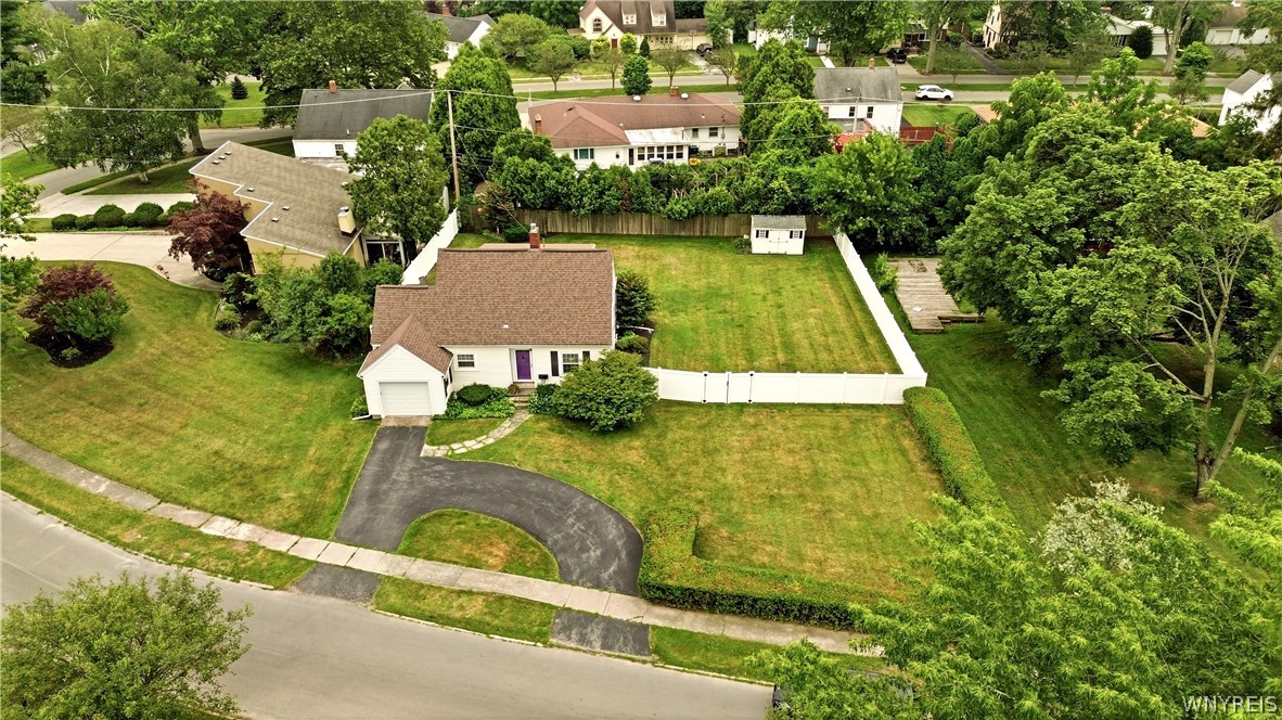 Photo 1 of 1 — 124 Ambleside Drive, Lockport Town, NY 14094