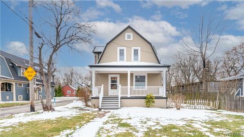 Photo of 686 Niagara Falls Boulevard, North Tonawanda, NY 14120 (MLS # B1667966)