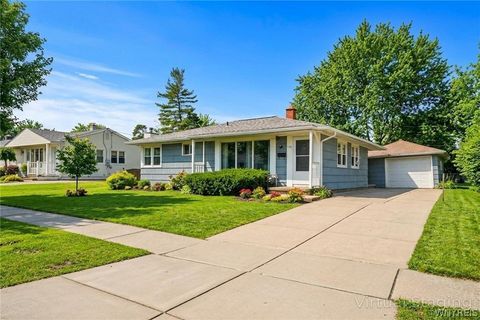 Homes For Sale - 132 Glenhurst Road<br/> Tonawanda, NY 14150