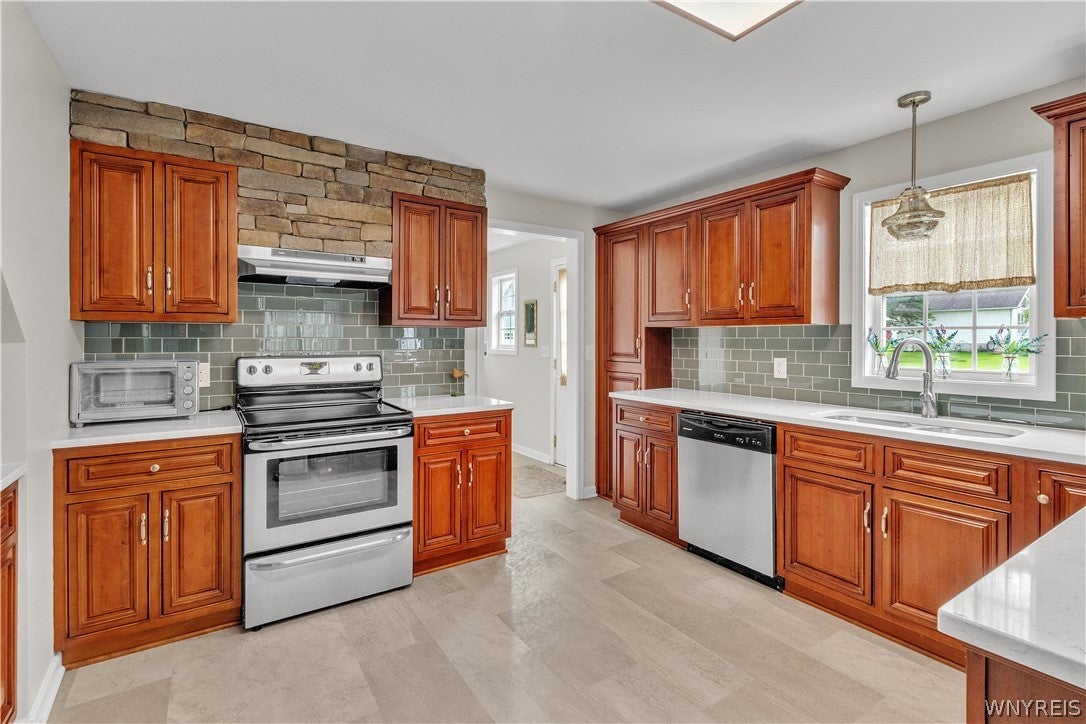 5105 Townline Road