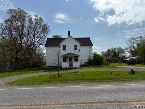 Multifamily For Sale - 10727 Brant Angola Road<br/> Erie County, Brant, NY 14027