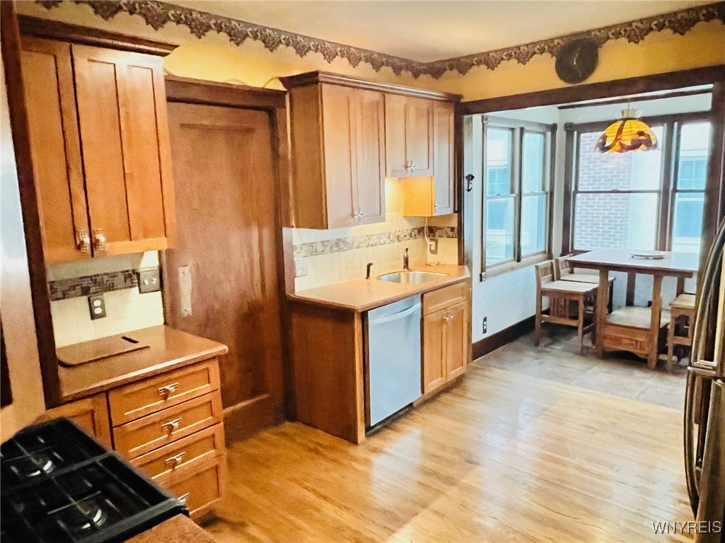 104 Long Avenue, Hamburg, New York image 5