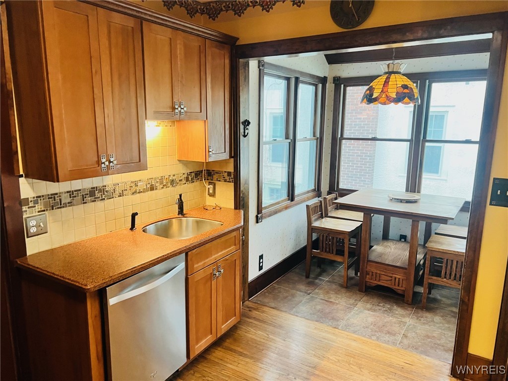 104 Long Avenue, Hamburg, New York image 7