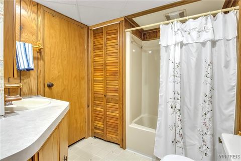 Tiny photo for 41 S Roxbury Drive, Hamburg, NY 14075 (MLS # B1655505)