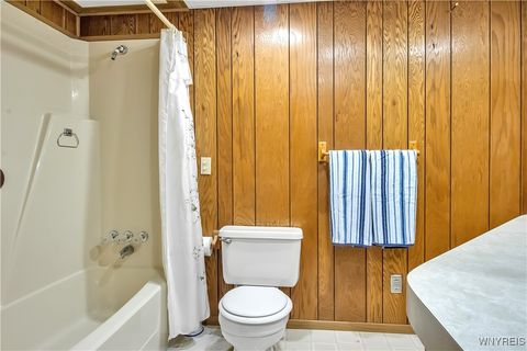 Tiny photo for 41 S Roxbury Drive, Hamburg, NY 14075 (MLS # B1655505)