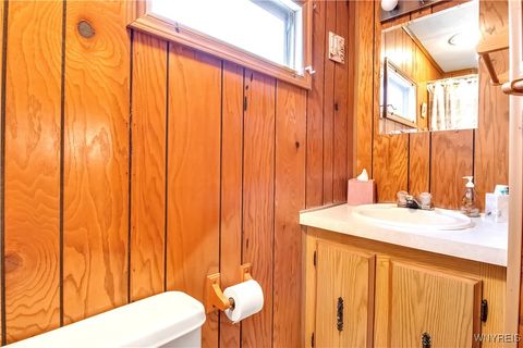 Tiny photo for 41 S Roxbury Drive, Hamburg, NY 14075 (MLS # B1655505)