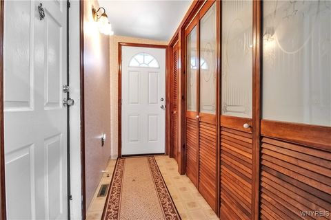 Tiny photo for 41 S Roxbury Drive, Hamburg, NY 14075 (MLS # B1655505)